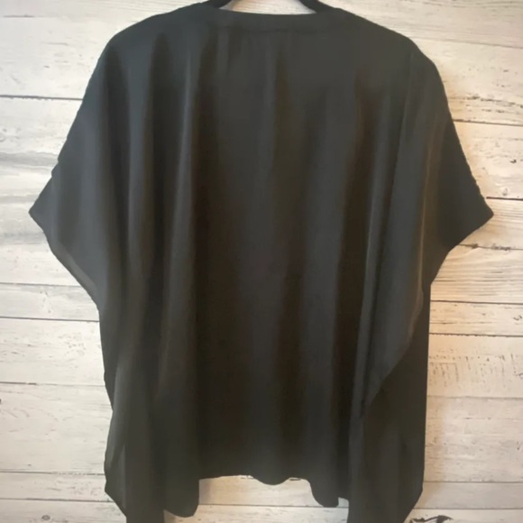 Beautiful Micheal Kors Blouse • Size S/M - Picture 2 of 3